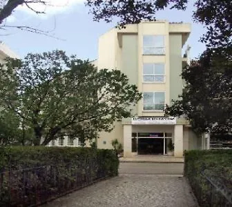 מלון Estrela De 4*