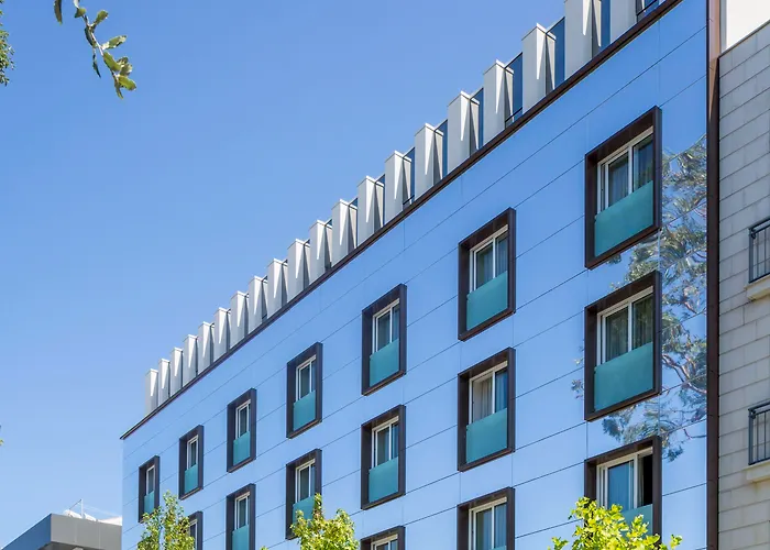 Estrela De فندق 4*